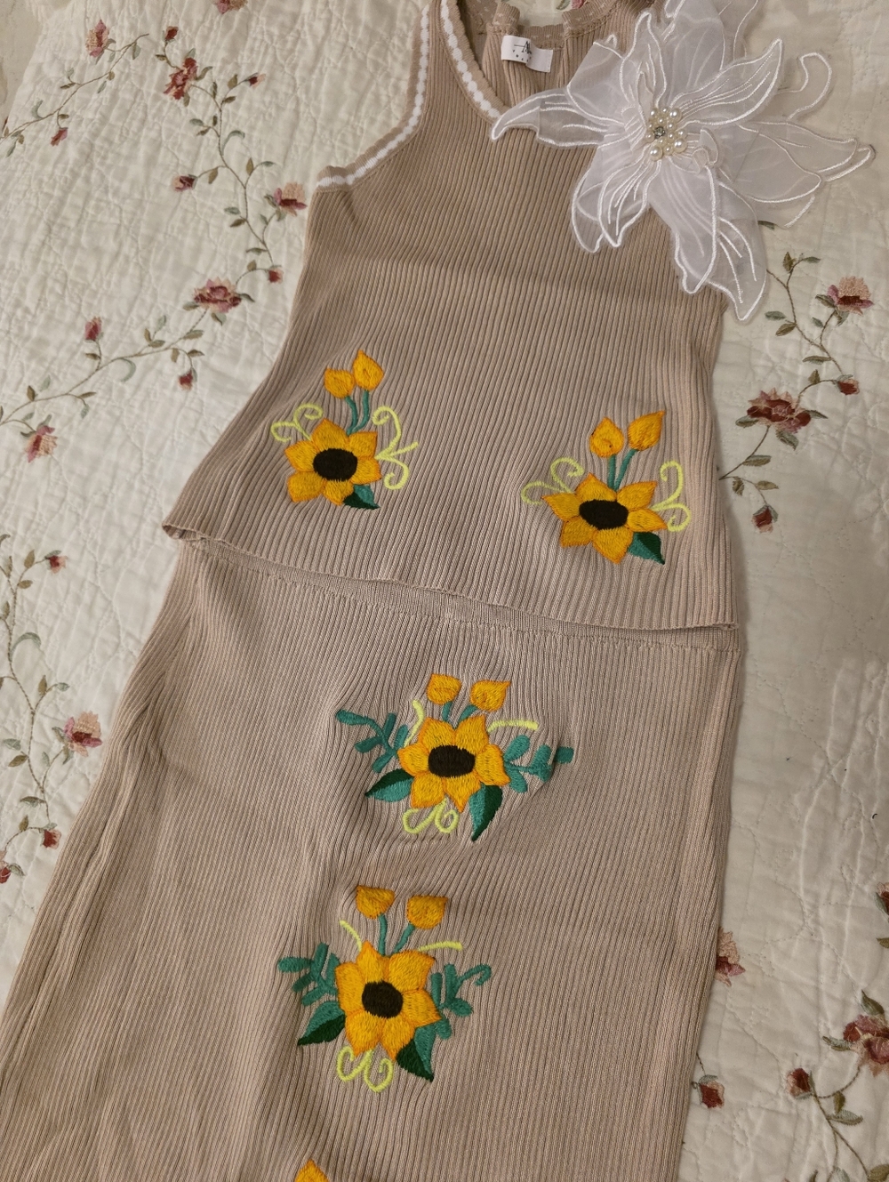 MEXICANA Beige Ribbed Two-Piece Set with Yellow Sunflower Embroidery